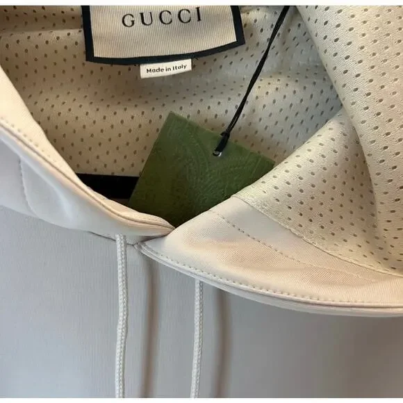 Unisex Gucci light neoprene Gucci logo hoodie size medium fits like large - Picture 3 of 12